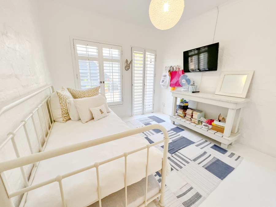 To Let 5 Bedroom Property for Rent in Seaside Longships Western Cape